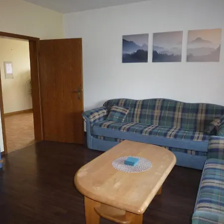 Mit 3 Schlafzimmern *